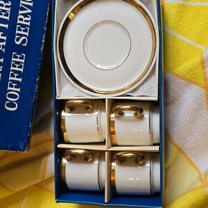 EUC - Vintage Royal Crown After Dinner Coffee Service for 4 in White and Gold